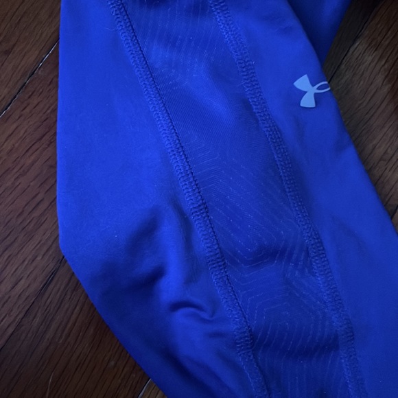 Under Armour Leggings, Compression and color is Blue size SM but runs smaller. - Picture 2 of 4